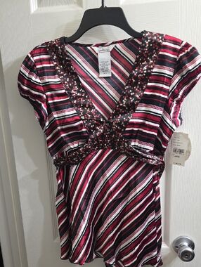 Speechless Black, Pink and White Striped V-Neck Blouse Size L